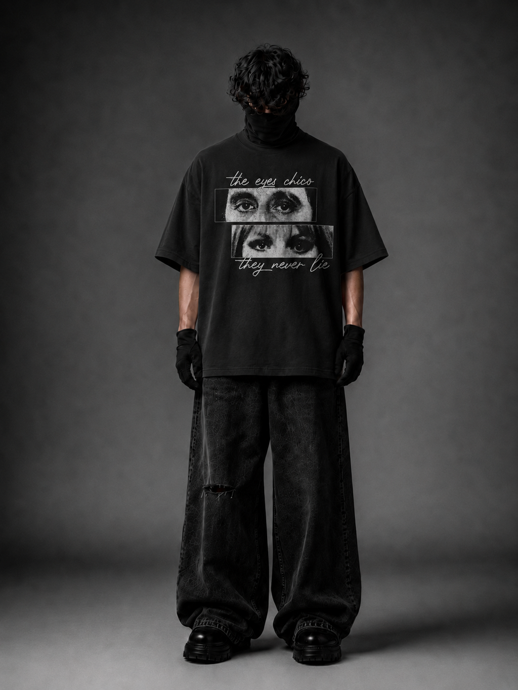 Eyes Never Lie Oversized Graphic T-Shirt