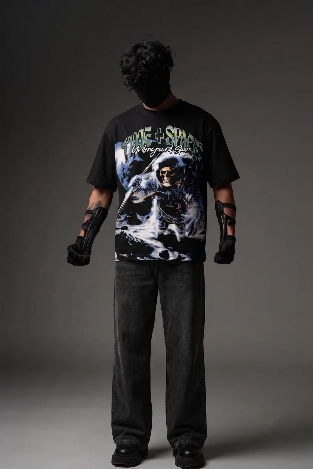 Underground Space Oversized Graphic T-Shirt – Black