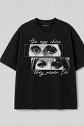 Eyes Never Lie Oversized Graphic T-Shirt